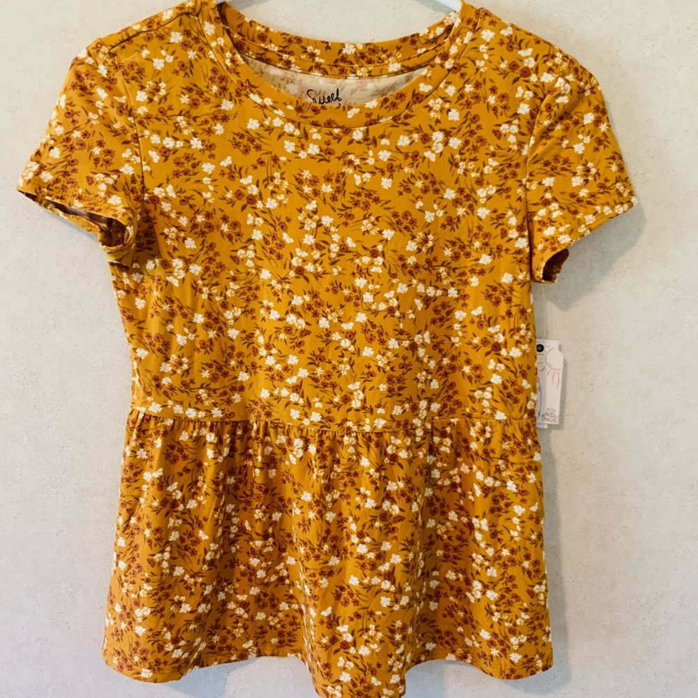 Womens floral top